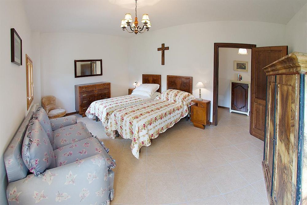 Podere Riosto Cantina&Agriturismo 皮亚诺罗 外观 照片